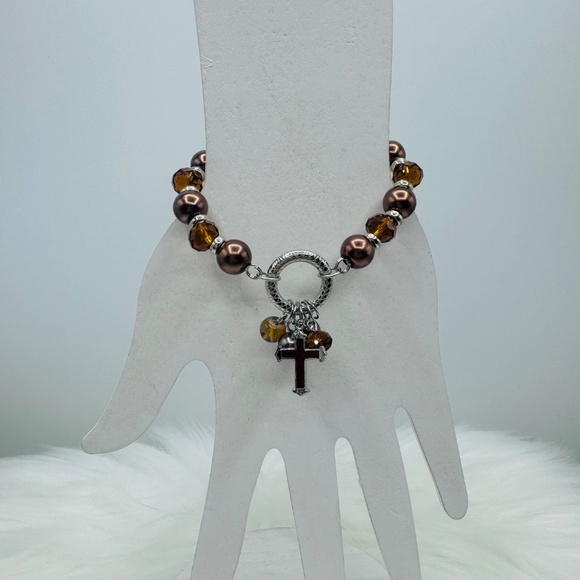 Brown Cross Charm Fashion Beaded Bracelet - Picture 2 of 4